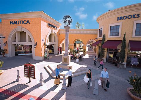 premium outlets san diego.